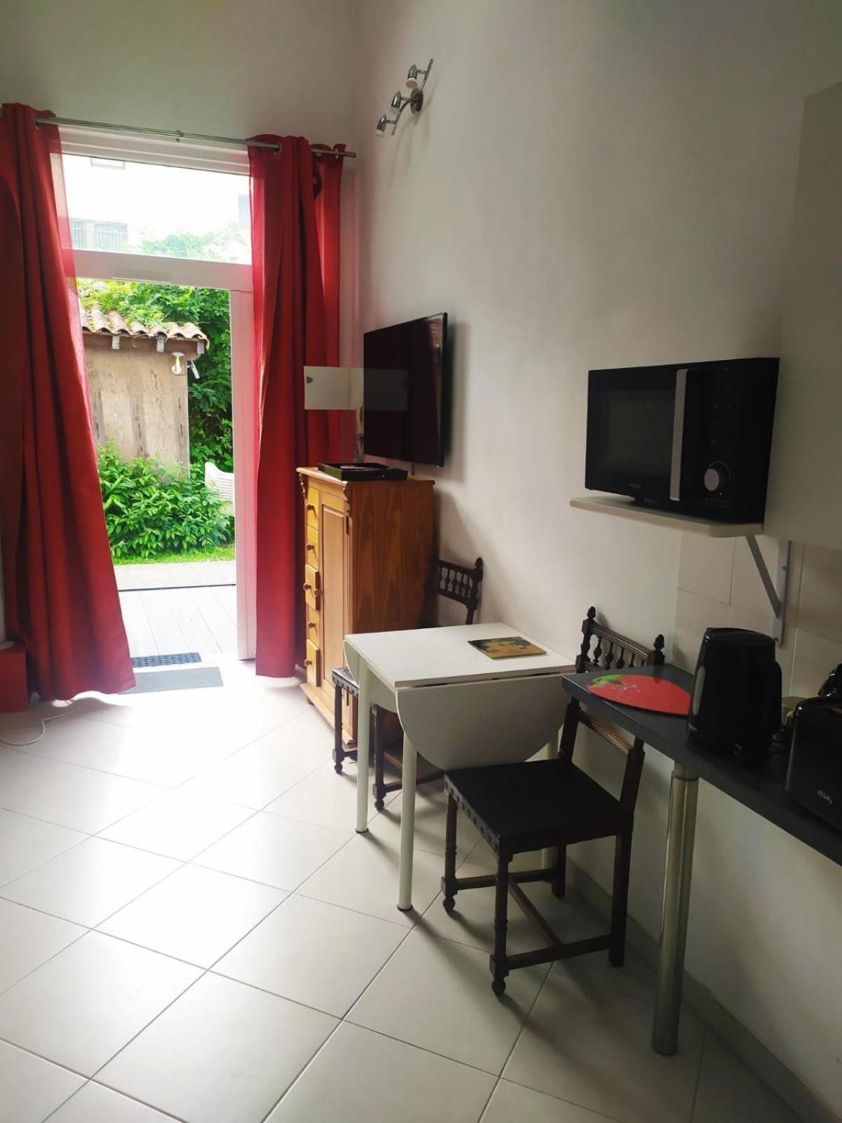 Les Bains Douches Aparthotel Perigueux Ngoại thất bức ảnh